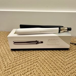 GHD Platinum+ Professional Performance Smart Styler - 1 inch White